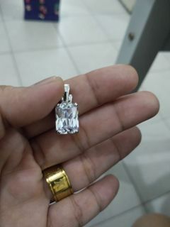 Japan white gold plated pendant