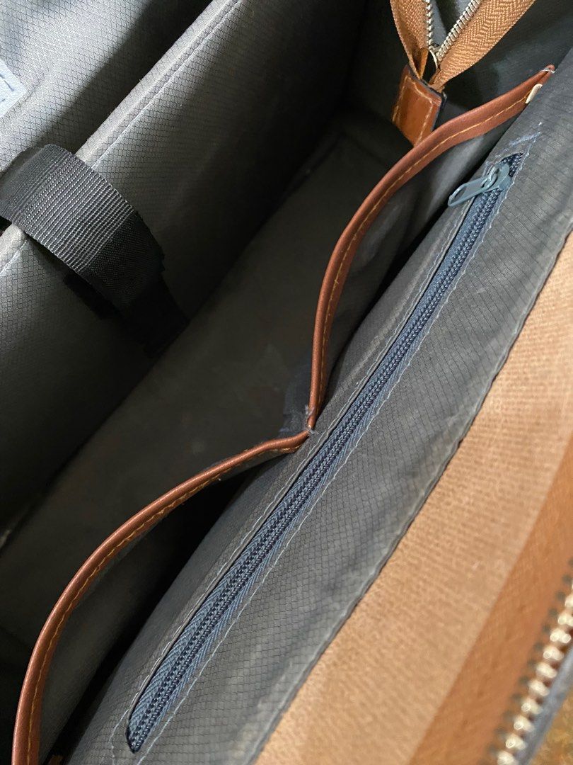 Kurbang Lokal Vegan Leather, Women's Fashion, Bags & Wallets, Shoulder