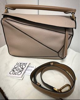 Loewe Collection item 2