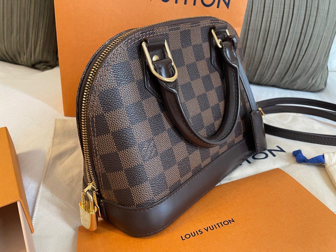 Louis Vuitton 2018 pre-owned Alma BB two-way Bag - Farfetch