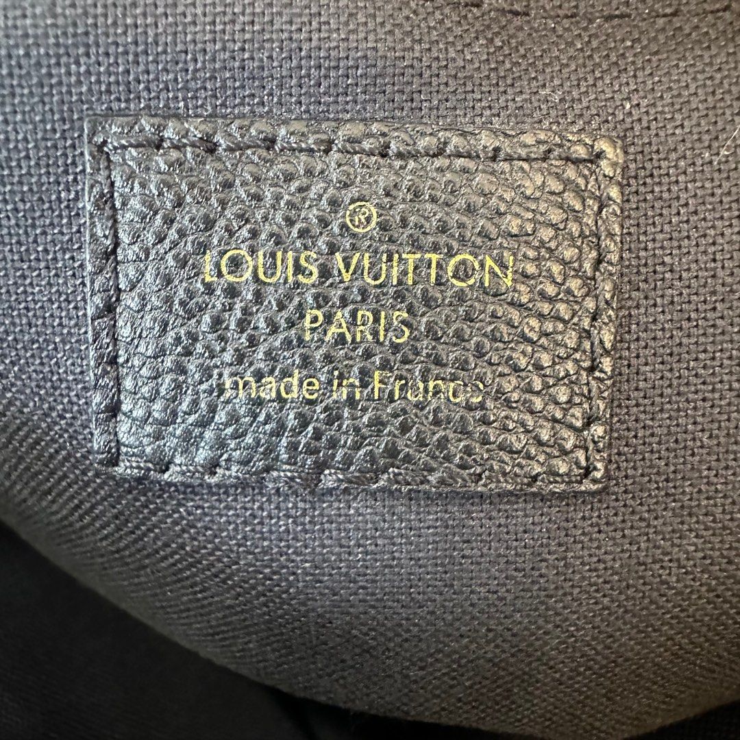 Louis Vuitton Monogram Daily Pouch in Monogram / Noir