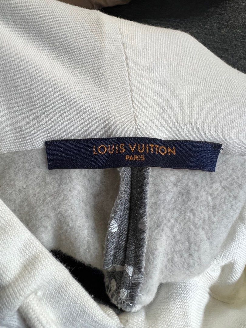 Louis Vuitton Black Circle Cut Monogram Hoodie – Savonches