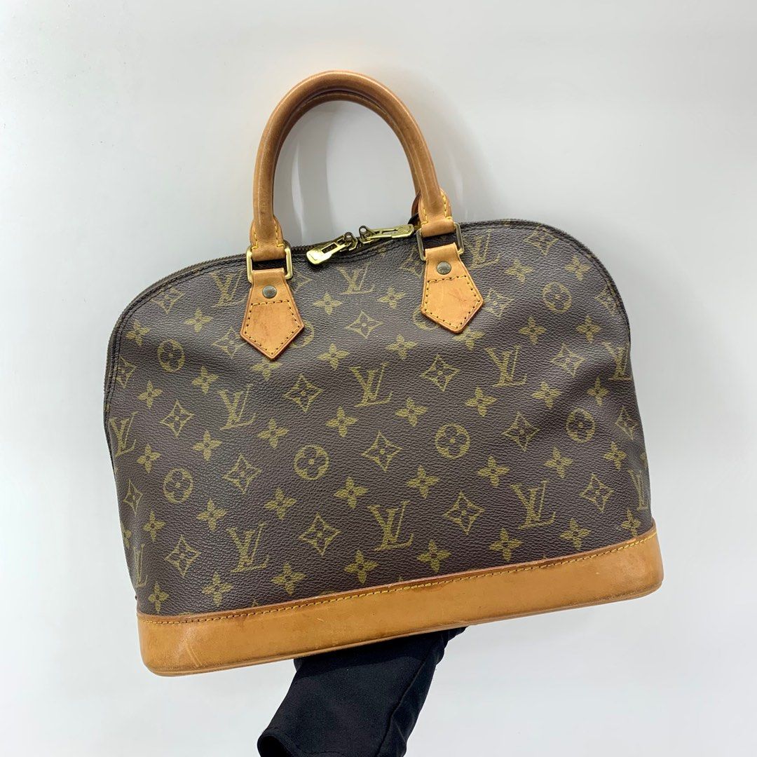 Louis Vuitton Georges MM, Luxury, Bags & Wallets on Carousell