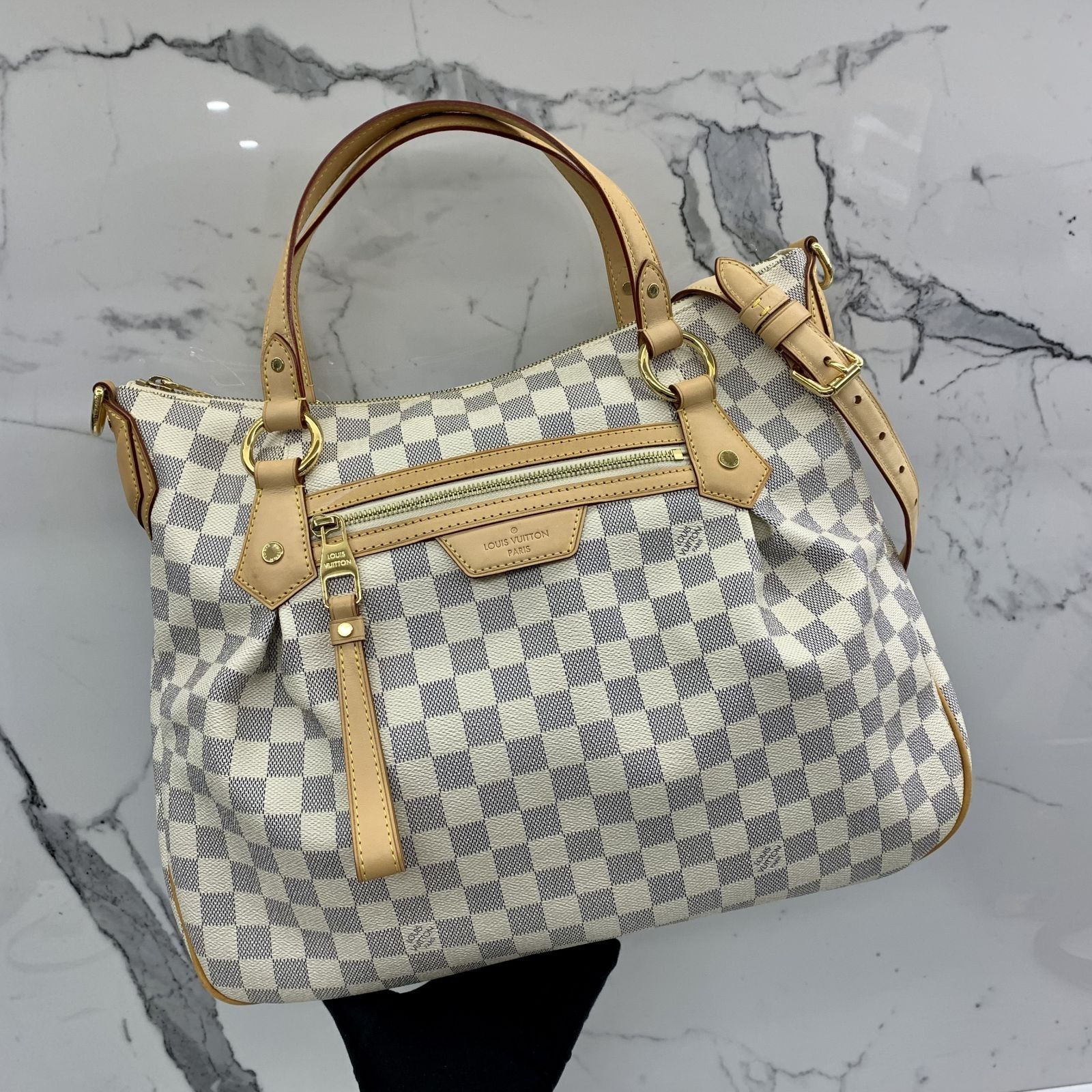 LV Evora MM in Damier Ebene, Luxury, Bags & Wallets on Carousell