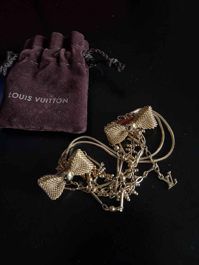 Louis Vuitton Pin Brooch, Women's Fashion, Jewelry & Organizers, Brooches  on Carousell