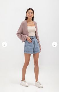 (Category: ) located in . Submitted by shopwithlovee (Listing ID 1257838846, Image 1). Description: .