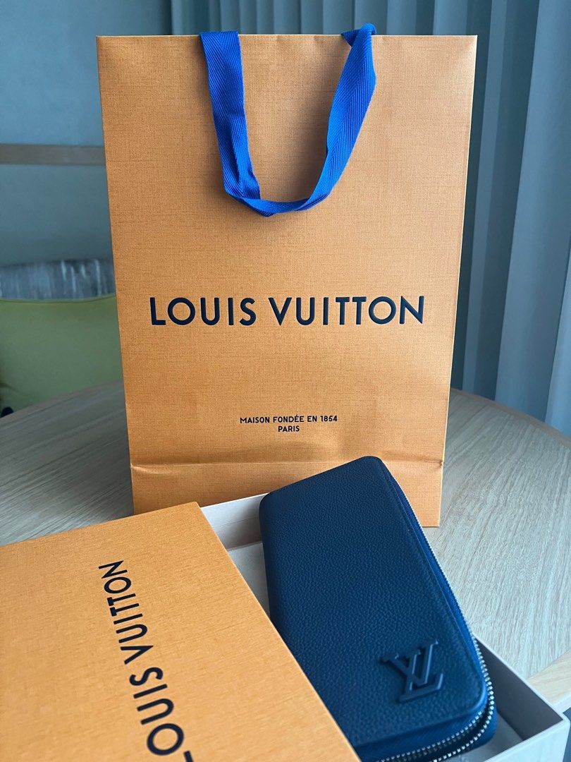 Louis Vuitton Long Wallets (M30982) in 2023