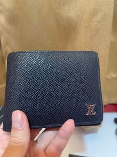 LV men’s wallet