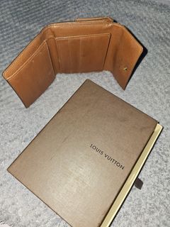 LV WALLET 62665, Luxury, Bags & Wallets on Carousell