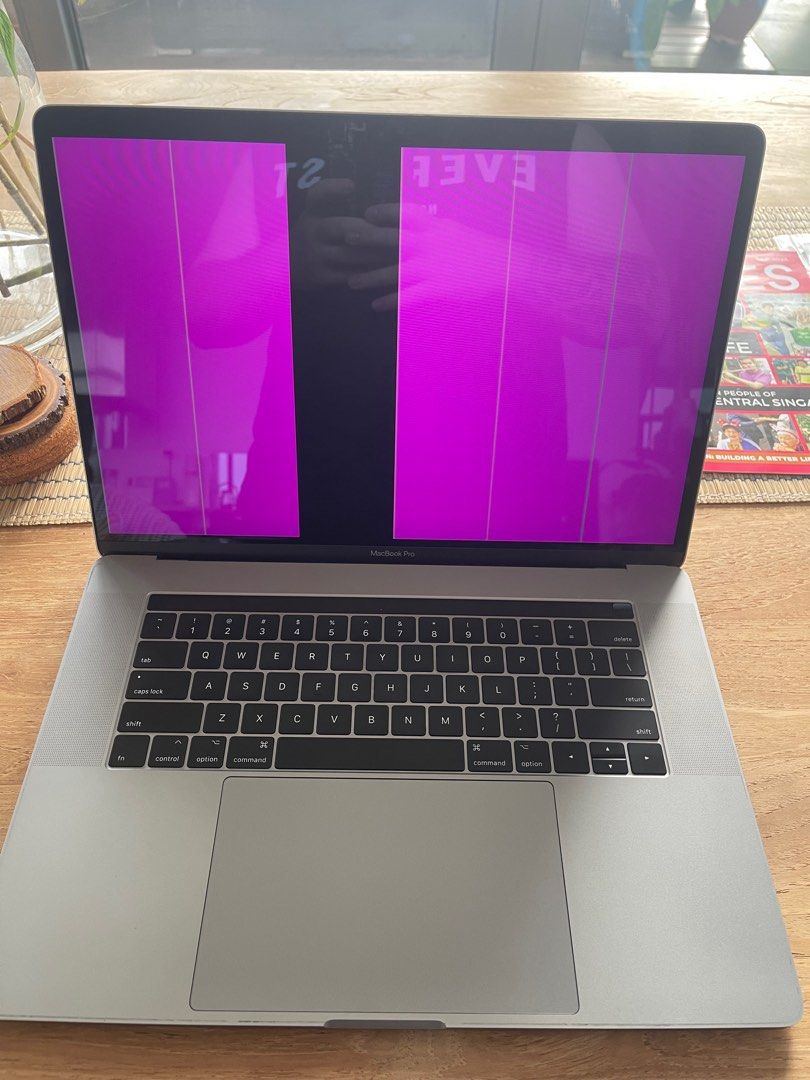 MacBook Pro 15inch (A1707) 2017