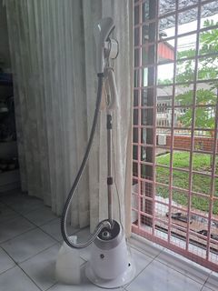 MAG CLOTHES STEAMER