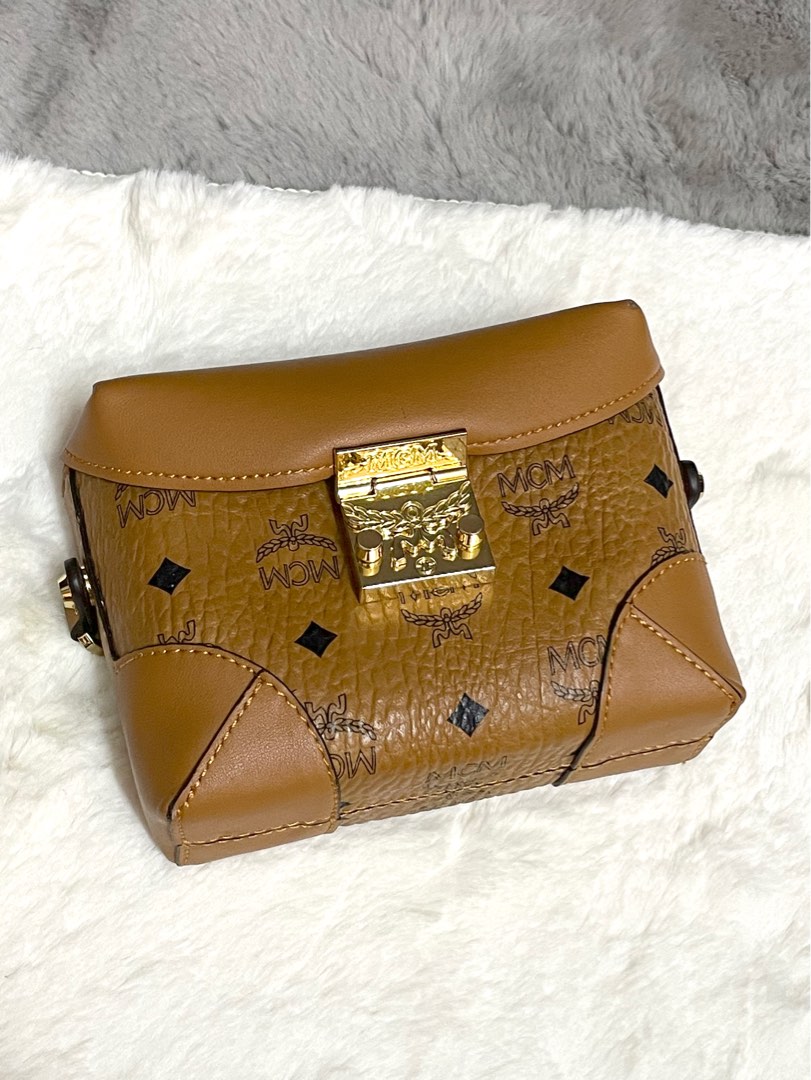 Mcm soft berlin clearance visetos belt bag