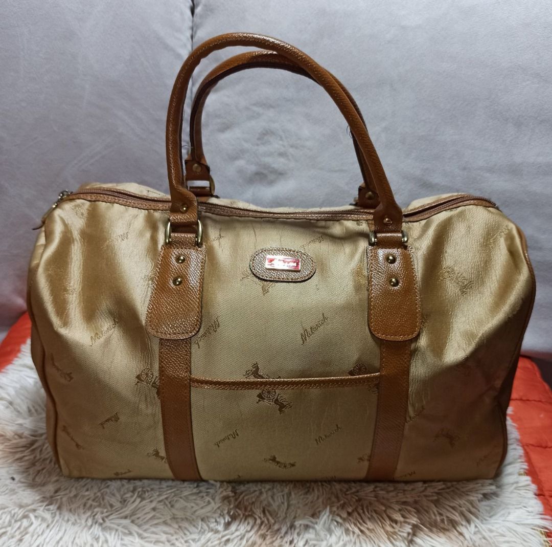 22cm x 25cm deals x 43cm backpack