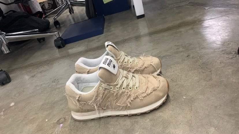 New balance 2025 100 classic beige