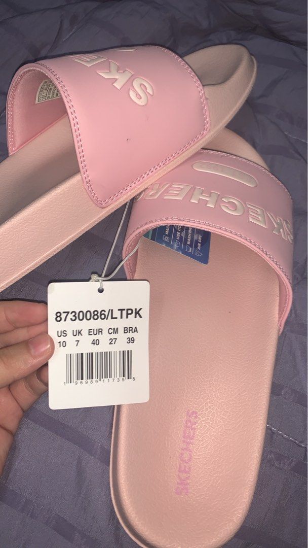 Skechers hotsell soft sandals