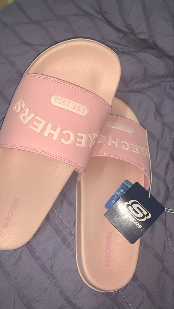 Skechers soft slippers deals