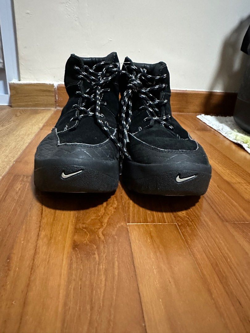 Nike ACG Hiking Boots Men s Fashion Footwear Sneakers on Carousell