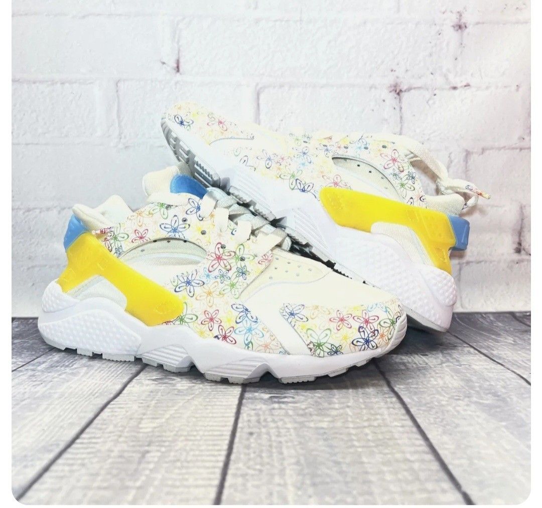 White and rainbow huaraches 2025
