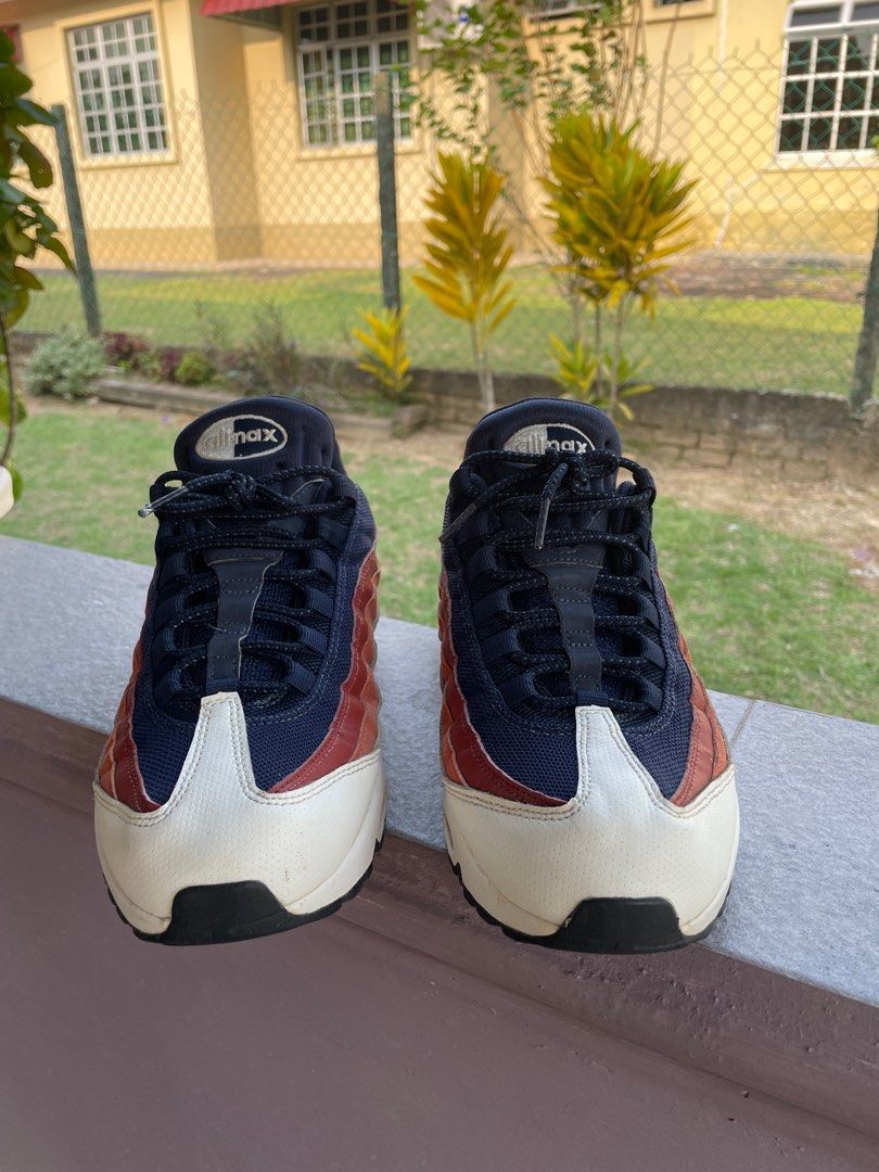 Nike air max 95 sail obsidian hotsell