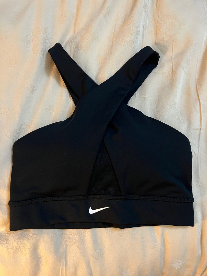 Nike Black Halter Sports Bra in XS, Women's Fashion, Activewear on