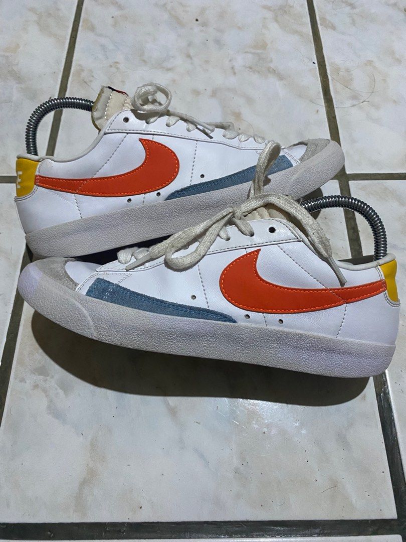 Nike blazer low vintage orange store