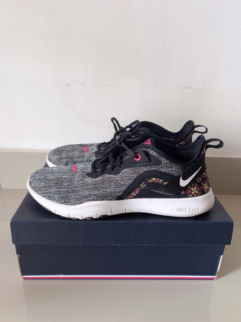 Nike gym hotsell flex tr