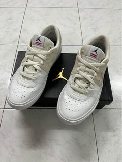 （分類：）位於 。 由 mark_sneakers 提交（商品編號 1257833668，圖片 1）。簡介： 。