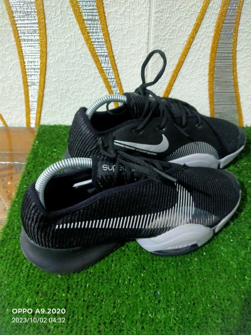 Nike performance air online zoom