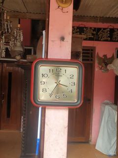 nos jam dinding tokyo clock transistor jumbo merah merona masih berfungsi normal baru belum pernah pakai ex toko lama mulus jual sesuai poto masih menggunakan batrai tanggung