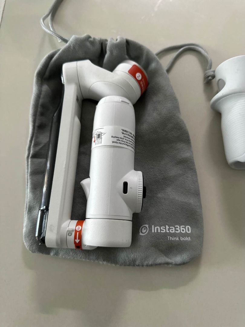Insta360 Flow Gimbal Stabilizer (White), Photography, Photography ...