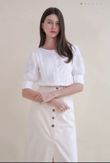ODETTE EYELET TOP