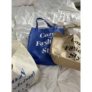 OFFSET 提袋 購物袋 時尚 不織布 克萊因藍 請看資訊欄 不要直接下單