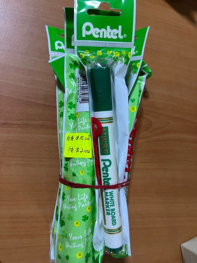 Pentel MW85 Whiteboard Pen, Hobbies & Toys, Stationery & Craft, Other