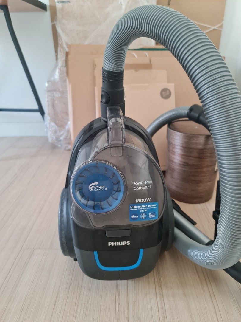 Philips Power Cyclone 5 1800w Vaccum, TV & Home Appliances, Vacuum ...