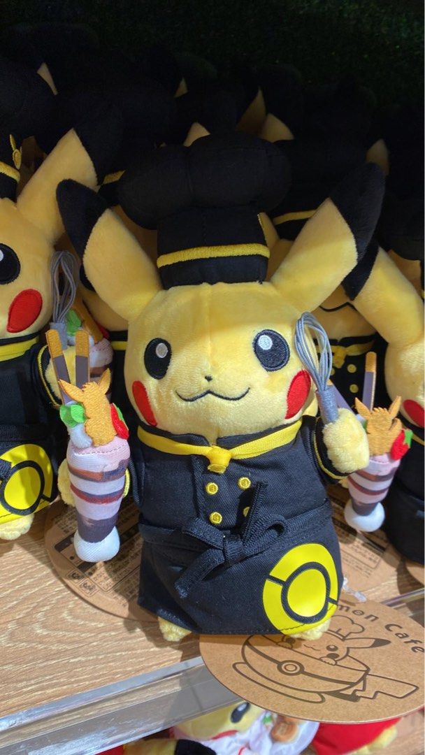 Pokémon Cafe大阪限定款比卡超公仔, 預購- Carousell