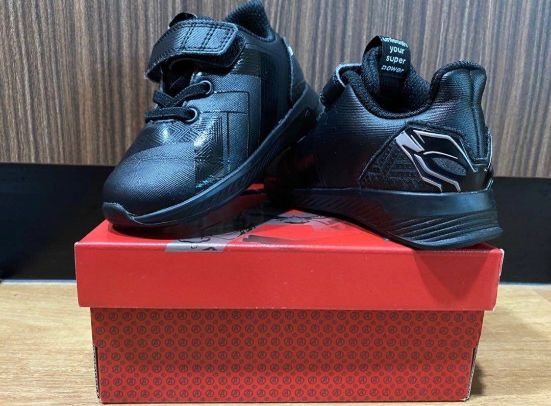 Pre Loved Adidas RapidaRun Avengers 1 AH2458 Black Panther