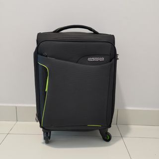 [preloved] American Tourister Cabin Luggage Spinner 55/20 (Black & Green)