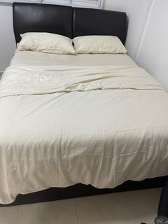 (Category: ) located in . Submitted by catlle (Listing ID 1257812933, Image 1). Description: .