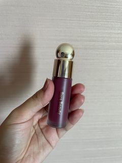 RARE BEAUTY Blush in Faith (Deep Berry)