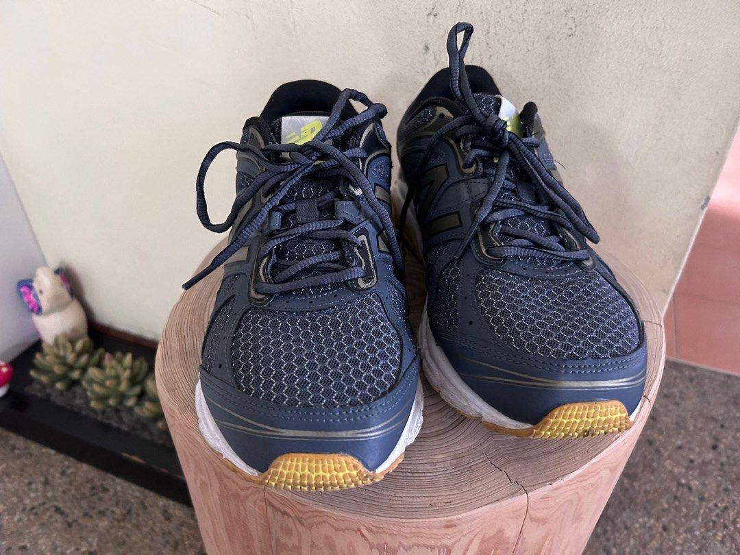 Saf running shoes deals