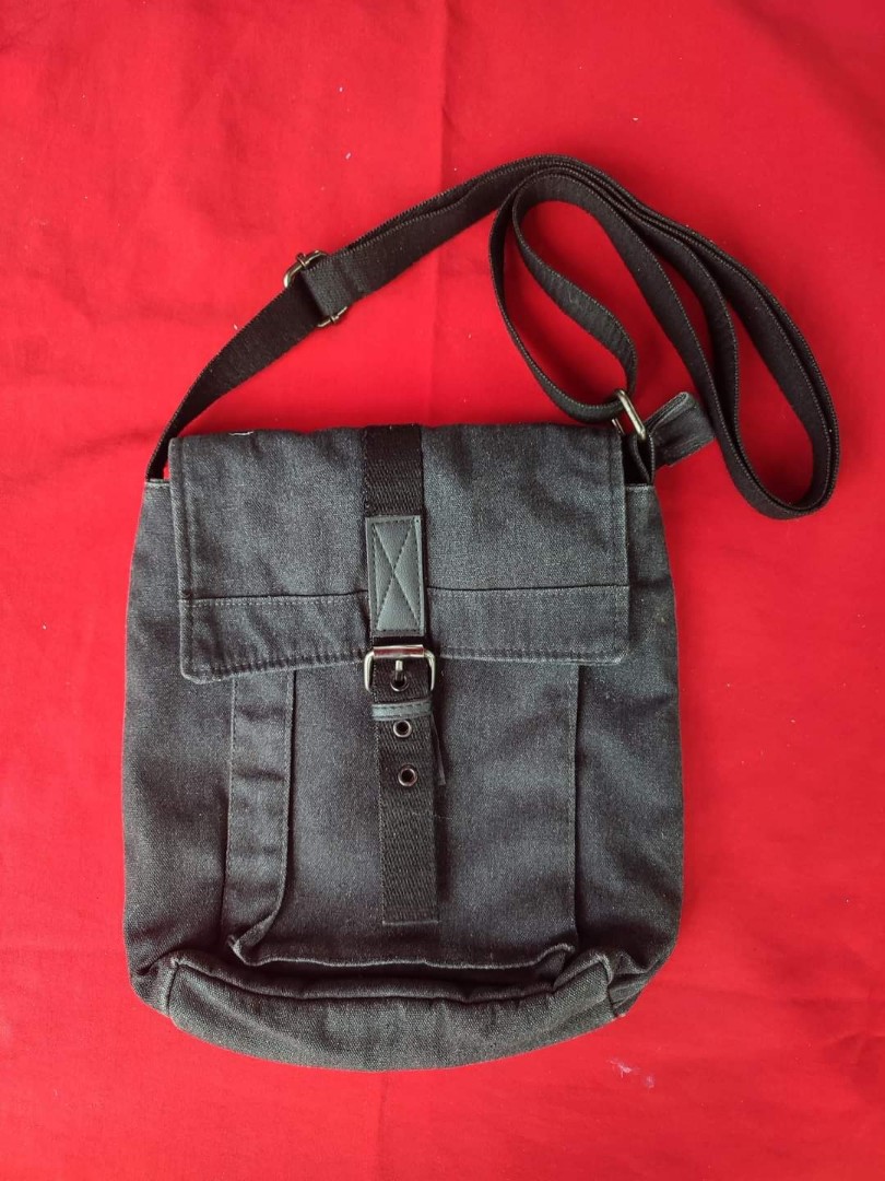 Salvatore Mann SLING, Men's Fashion, Bags, Sling Bags on Carousell