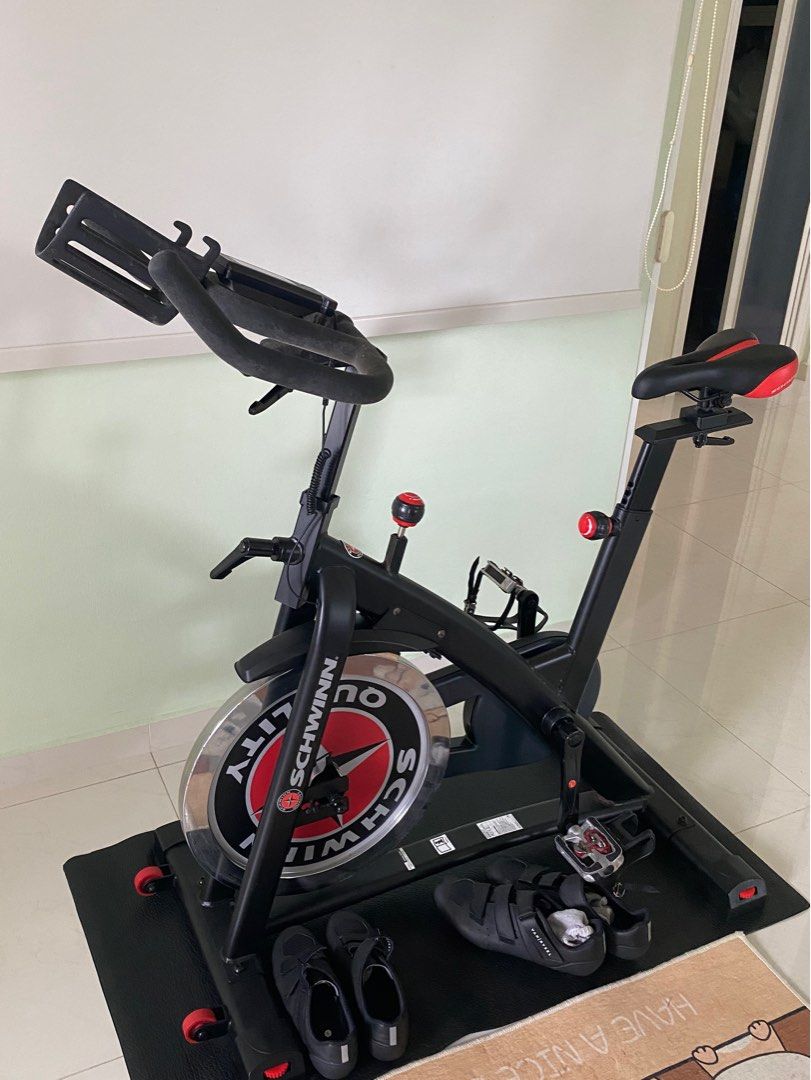Spinning bike sales schwinn ic7