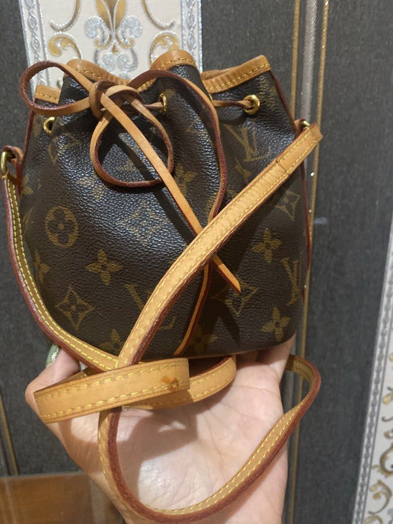 LV serut Kode Barang LV serut Harga Rp 285,000.00 Keterangan tas