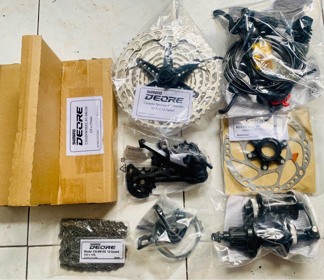 M6100 hubs top