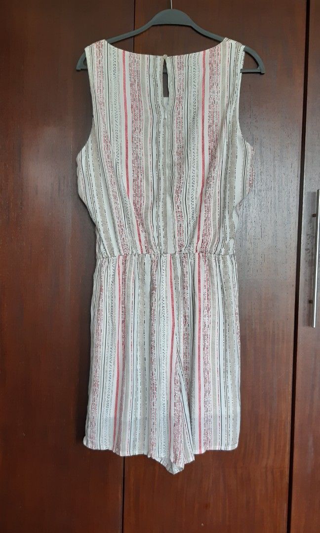 Kohls white romper top