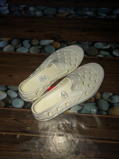 Slip on vans on trk bnwt