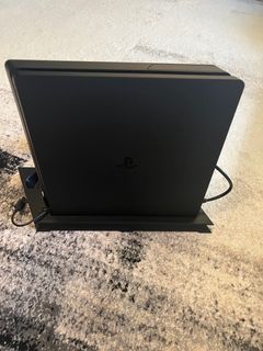 Sony PS4 Slim