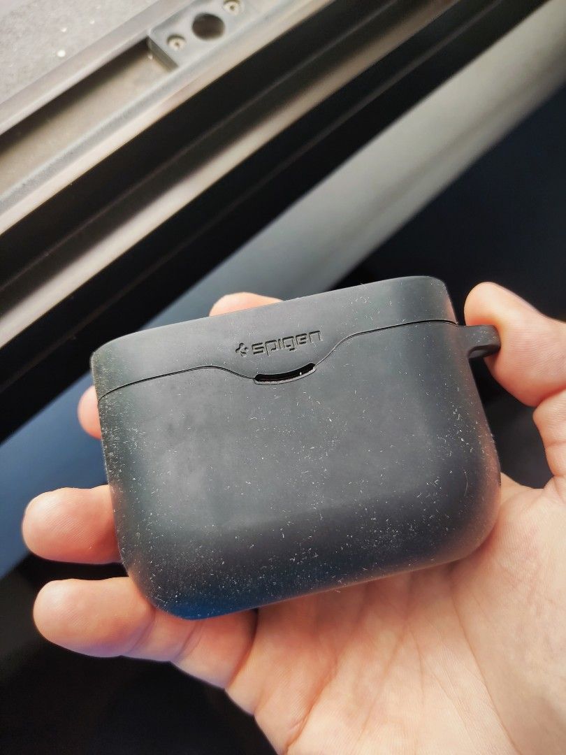 SONY WF-1000XM3（Spigenケース付き） SONY WF-1000XM3（Spigenケース