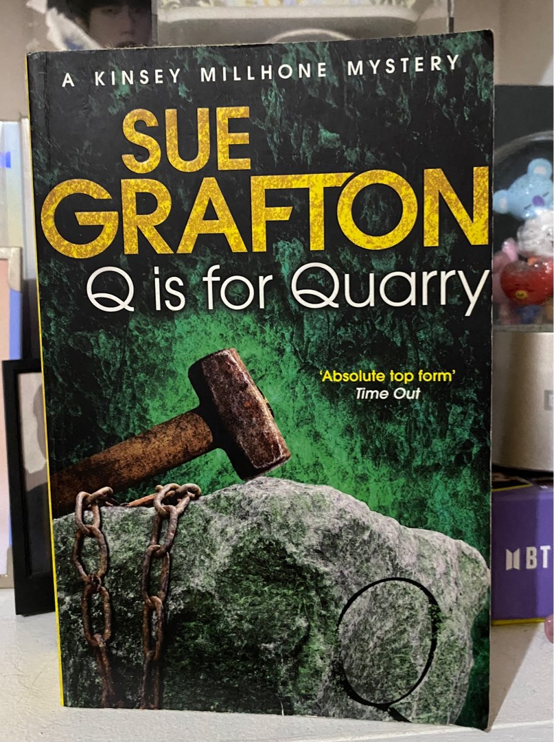 Sue Grafton Q is for Quarry, Hobbies & Toys, Books & Magazines