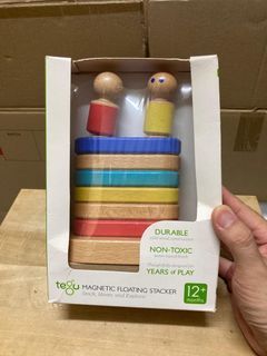 Tegu magnetic wooden stacker